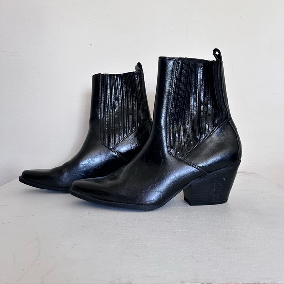 SEVEN DIALS Qiana Black Faux Leather Western Ankle Bootie 8.5 - Picture 2 of 9